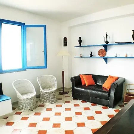 Lungomare Apartment *